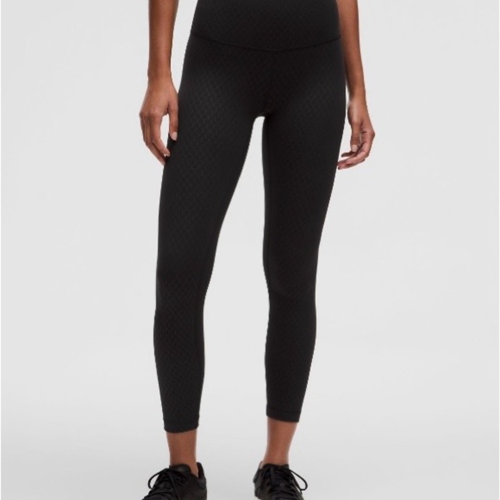 Lululemon Wunder Train HR Tight - 25”